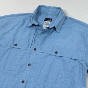 Patagonia Mens Blue Micro-Check Short Sleeve Vented Button Down Shirt Size Large